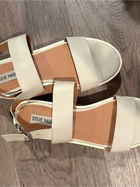 Steve Madden Cream White Double-Strap platform Sandals